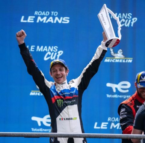 Valentino Rossi gana en autos en la Le Mans Cup