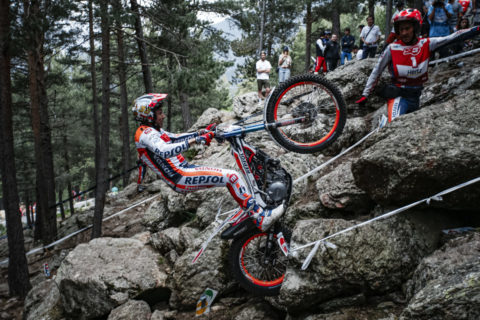 Toni Bou hizo doblete en Andorra y toma distancia