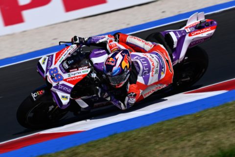 Jorge Martín, pleno de pole, sprint y carrera en Misano