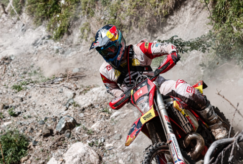 Wade Young logró su primer triunfo y lidera el Hard Enduro