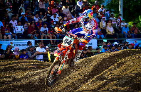 Jeffrey Herlings arrasó en Lombok y se acerca en el campeonato