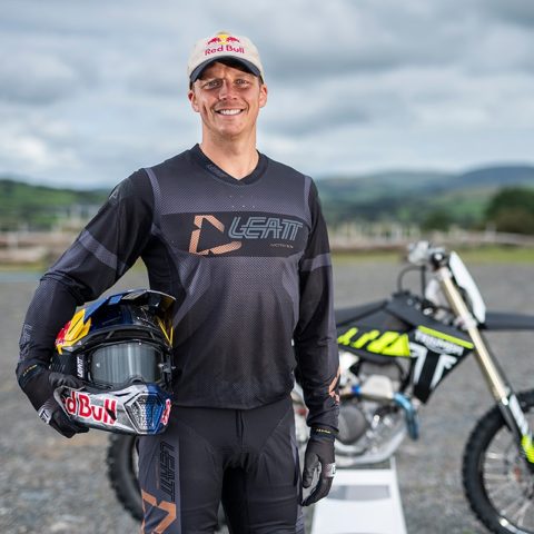 Jonny Walker se sube a Triumph para los campeonatos de Enduro