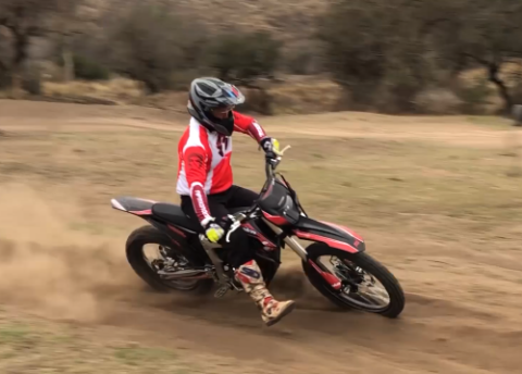 TEST: Moto eléctrica off-road Okinoi Thunder