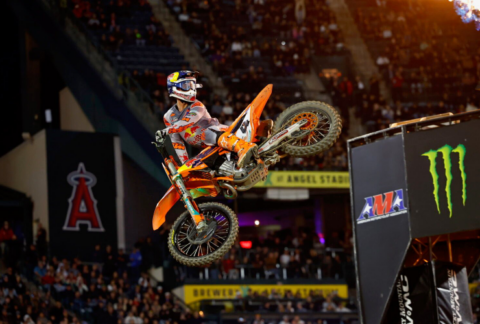 Sexton y Shimoda arrancaron por lo alto en Anaheim