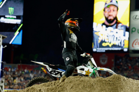 Malcolm Stewart y su primer triunfo en 450