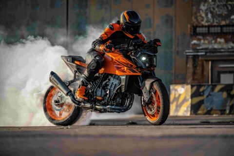KTM Argentina renovó la 990 Duke