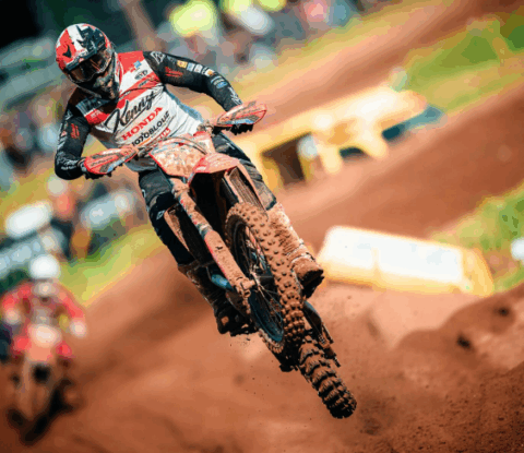 Forato agravó sus lesiones y necesita ayuda para operarse