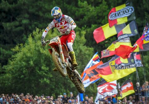 Coenen brilló como local y descontó a Febvre
