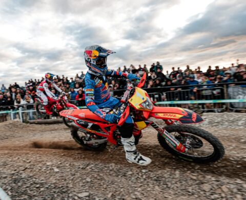 Doblete de García en Gales