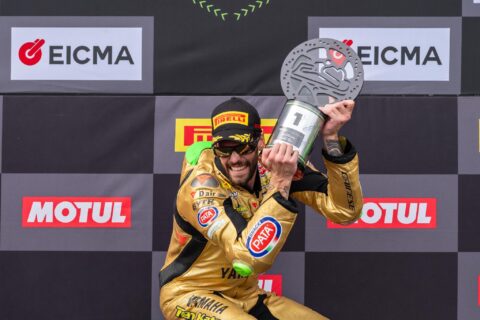 Stefano Manzi campeón 2025 del Supersport600