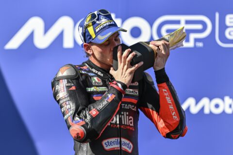Bezzecchi por dos y por cuatro con Aprilia en podio consecutivo