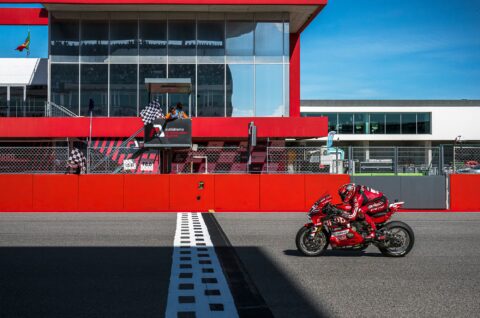 En Portugal todo de Bulega con dominio de Ducati