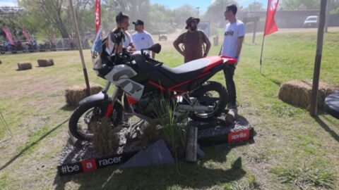 Aprilia refuerza su presencia en el Travel Fest 2026