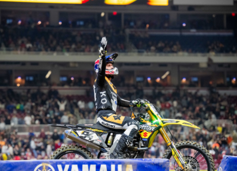 Roczen volvió a vencer y Deegan se coronó en 250