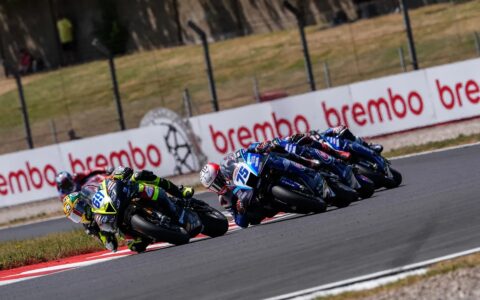 Doblete de Booth-Amos de local; Albert Arenas sigue líder del campeonato
