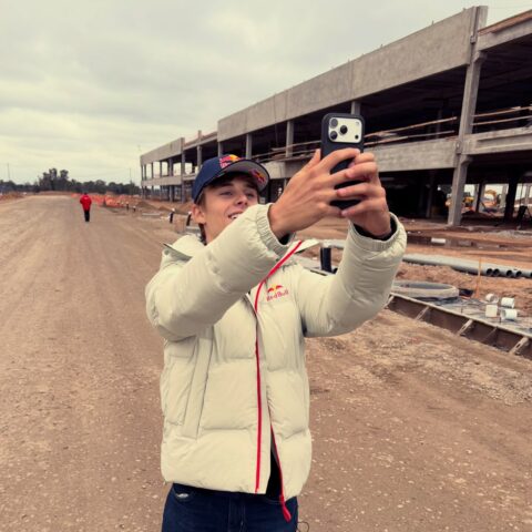 Valentín Perrone visitó Buenos Aires y las obras del autódromo