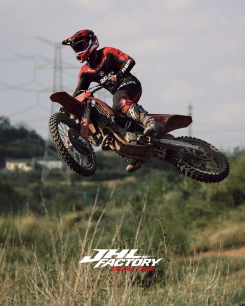 Debuta una moto china este fin de semana y se vienen Kove y ZX Moto